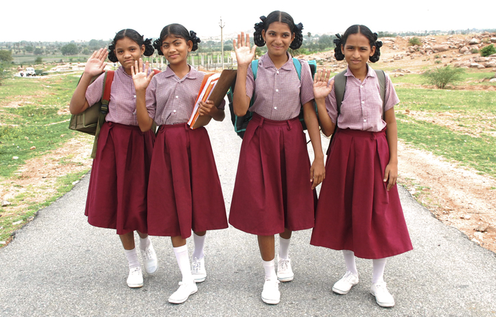 india-school-children